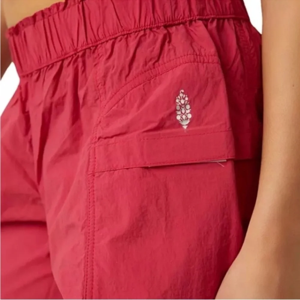 FREE PEOPLE FP Movement In The Wild Short Size S NWT